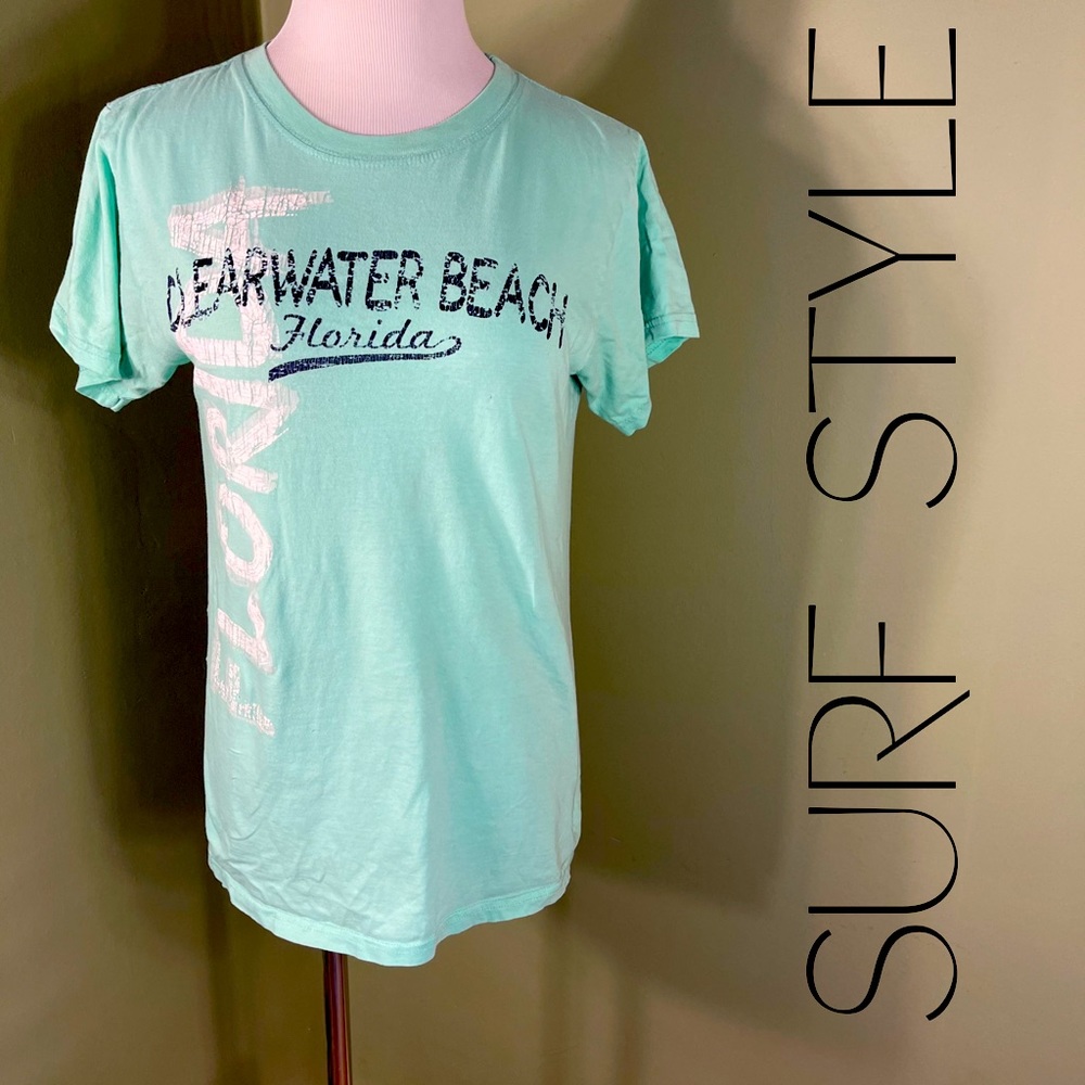 S Surf Style tee-shirt